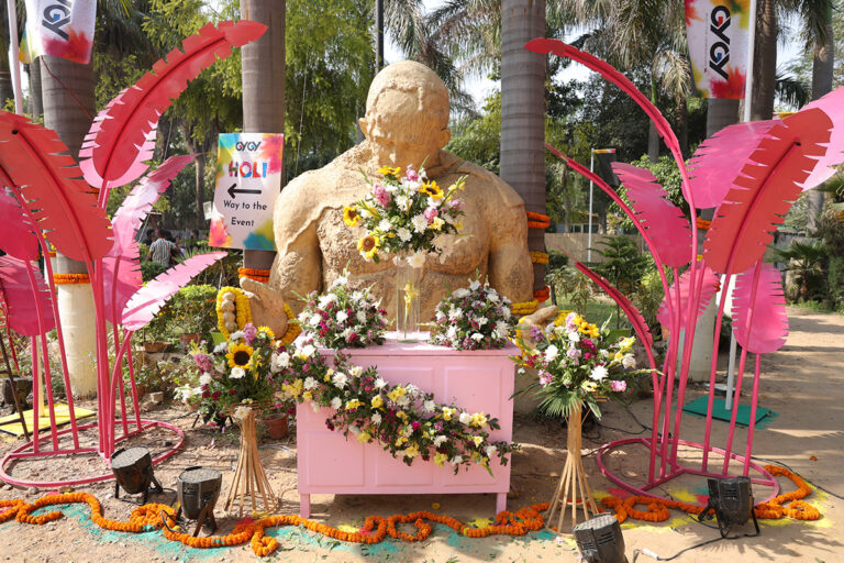 holi-2
